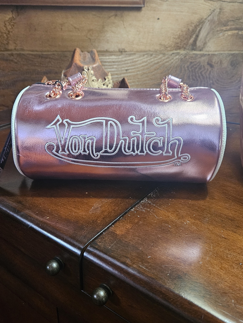 Von Dutch Metallic Pink Cylinder Chain Shoulder Barrel Bag
